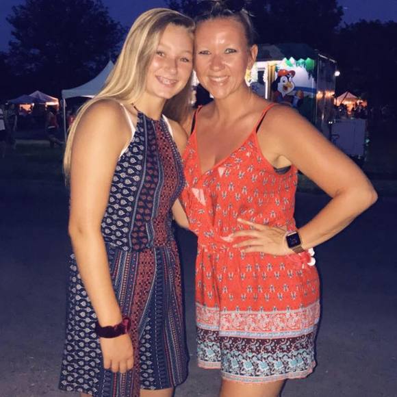 Meet your Posher, Cheyenne - Picture 1 of 1